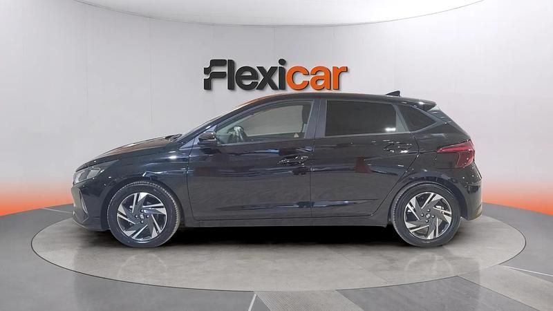 Usado Hyundai i20 84 CV (61 kW) 2023 Negro Utilitario