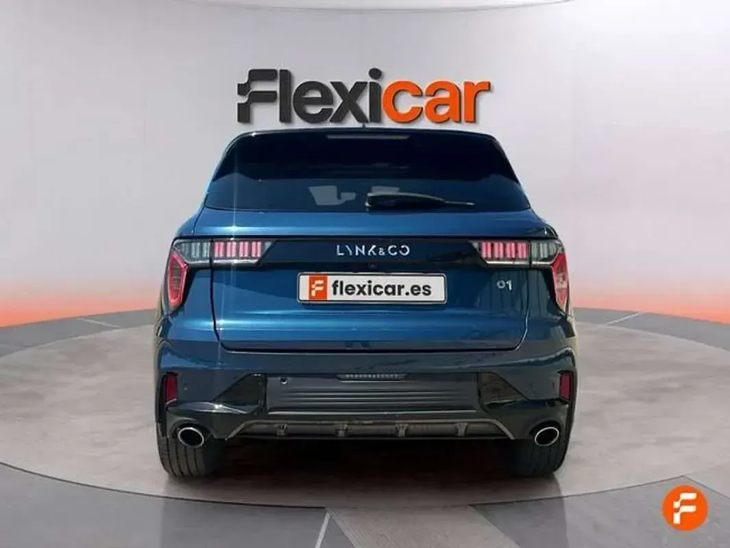 Usado Lynk & Co 01 261 CV (191 kW) 2023 Azul SUV