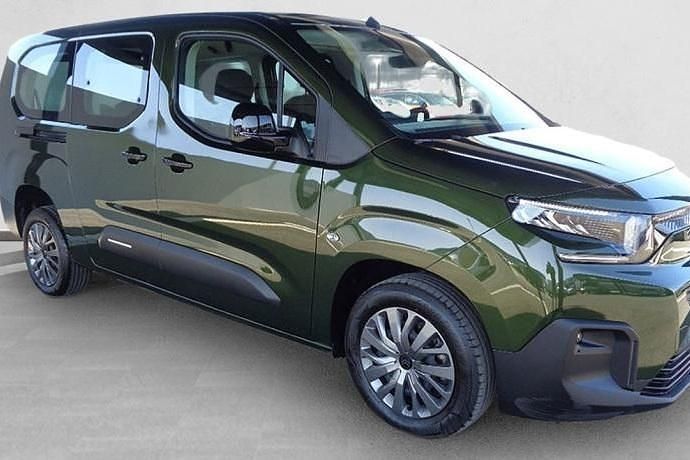 Usado Citroën Berlingo 130 CV (95 kW) 2025 Monovolumen