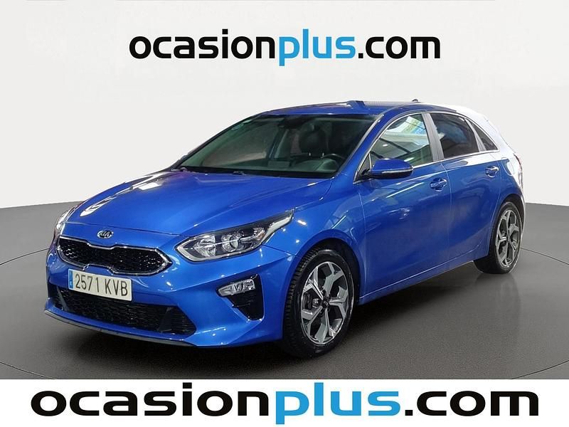 Käytetty Kia Ceed 120 HP (88 kW) 2019 Sininen Viistoperä