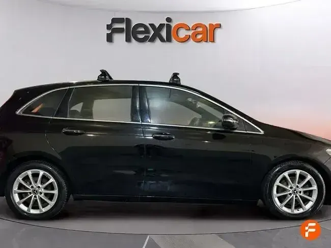 Gebraucht Mercedes B200 163 PS (119 kW) 2021 Schwarz Van / Kleinbus
