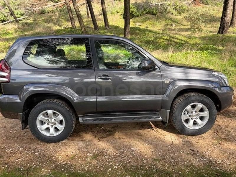 Usado Toyota Land Cruiser 166 CV (122 kW) 2005 Gris / plata SUV