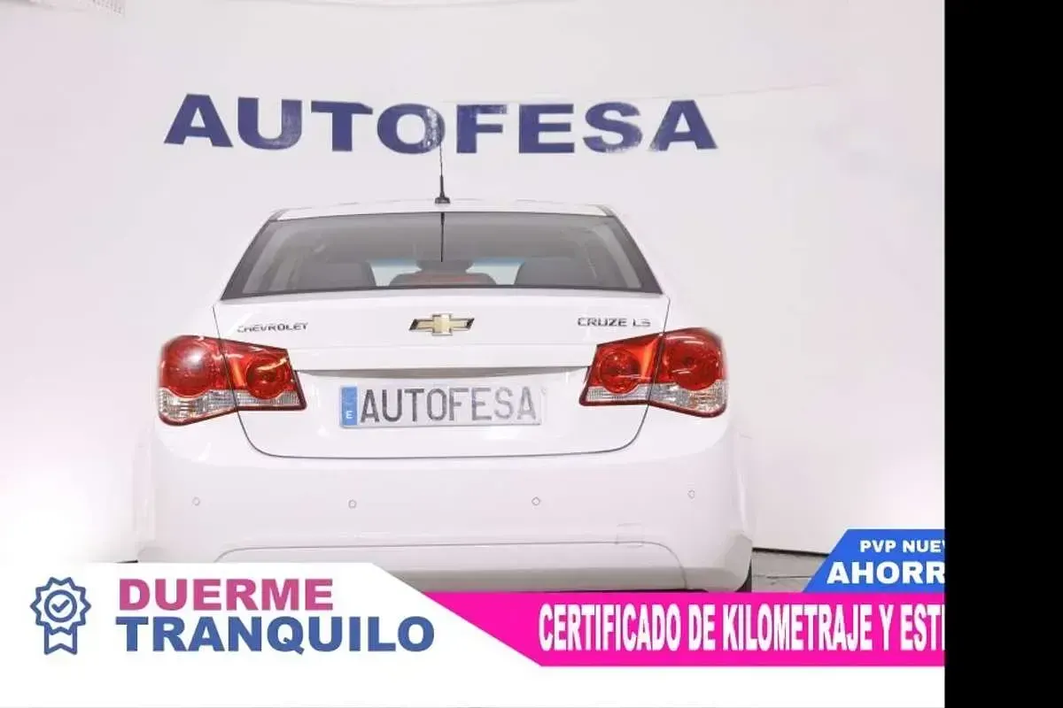 Usado Chevrolet Cruze LS 124 CV (91 kW) 2011 Blanco Berlina