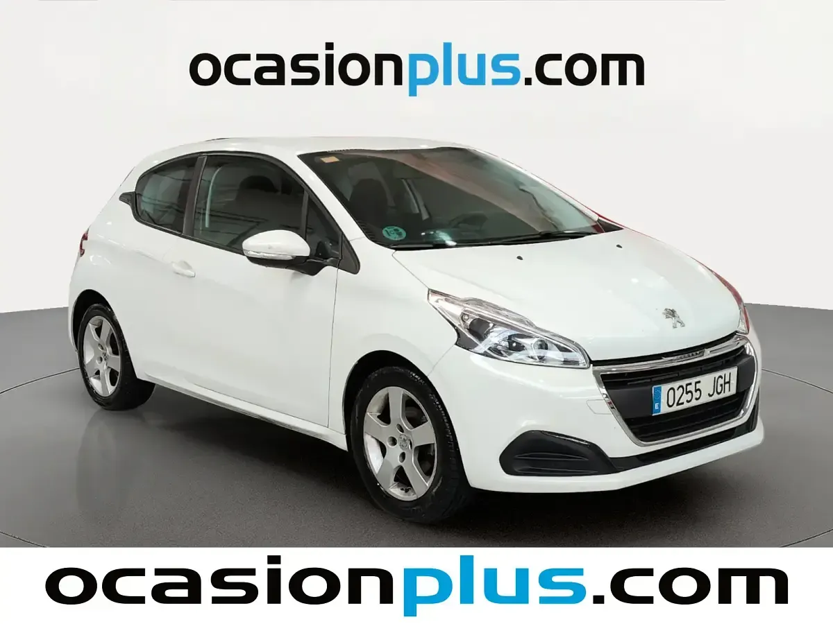 Usado Peugeot 208 Active 68 CV (50 kW) 2015 Blanco Utilitario