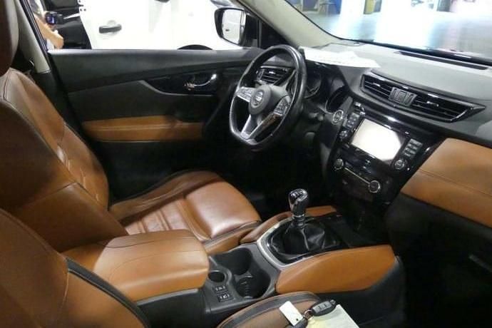 Usado Nissan X-Trail Tekna 131 CV (96 kW) 2018 Negro SUV