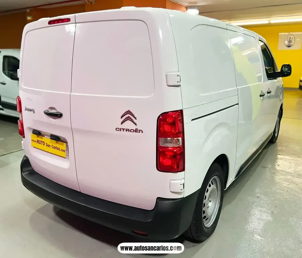 Usado Citroën Jumpy 100 CV (73 kW) 2022 Blanco Monovolumen