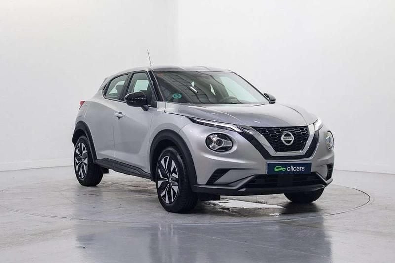 Usado Nissan Juke Acenta 114 CV (83 kW) 2021 Gris SUV