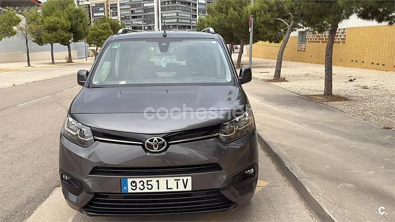 Usado Toyota Proace Verso Active 110 CV (80 kW) 2021 Gris / plata Familiar