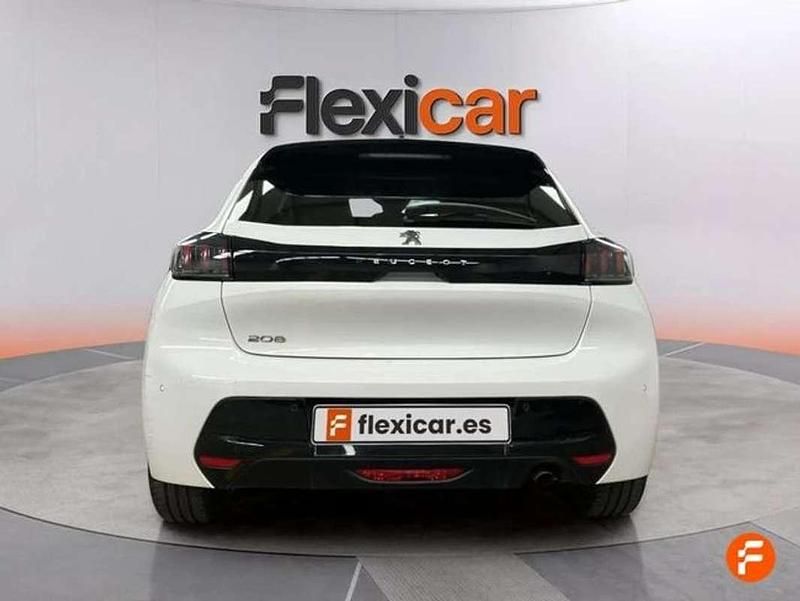 Usado Peugeot 208 Allure 101 CV (74 kW) 2023 Blanco Utilitario