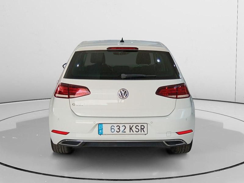 Usado VW Golf VII Sport 151 CV (111 kW) 2018 Blanco Utilitario