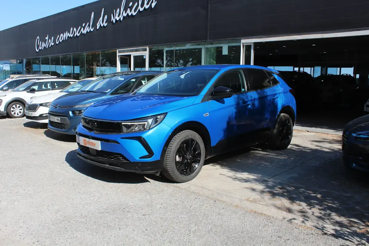 Usado Opel Grandland X GS Line 226 CV (166 kW) 2023 Azul SUV