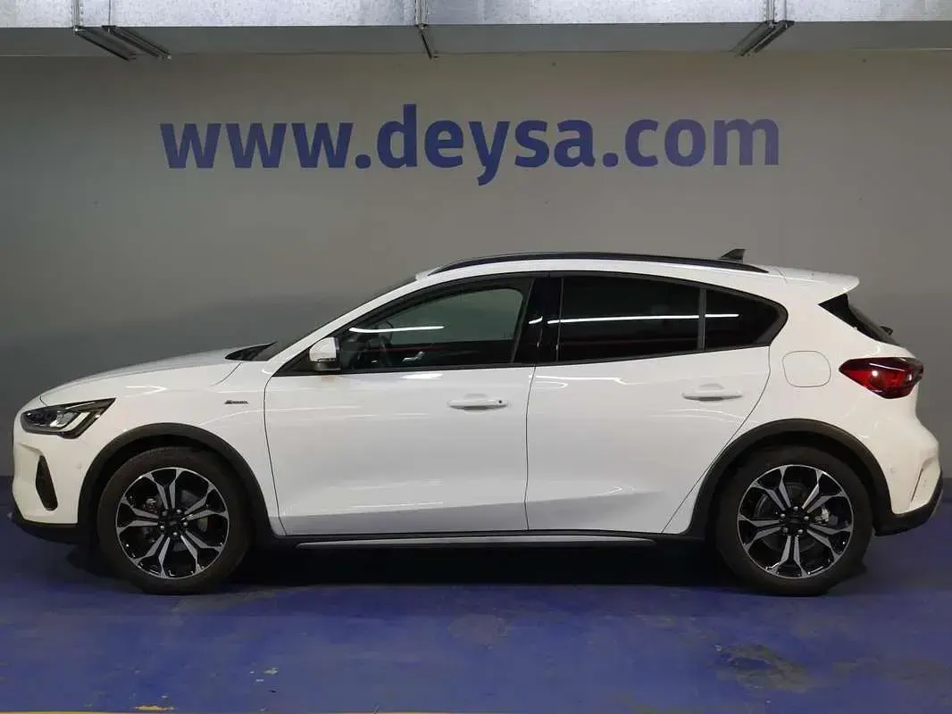 Usado Ford Focus Active X 155 CV (114 kW) 2024 Blanco Utilitario