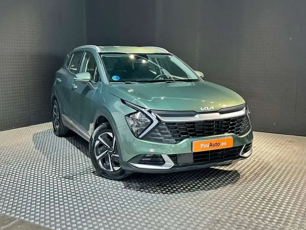 Usado Kia Sportage 230 CV (169 kW) 2022 Verde SUV