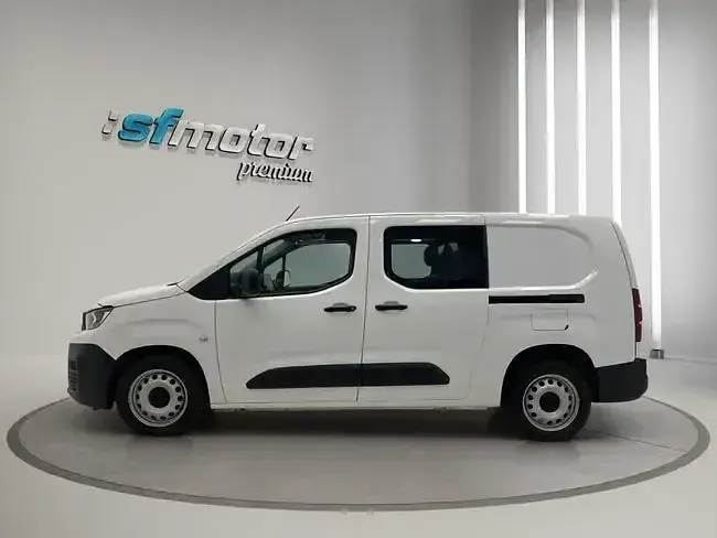 Usado Peugeot Partner 102 CV (75 kW) 2021 Blanco Monovolumen