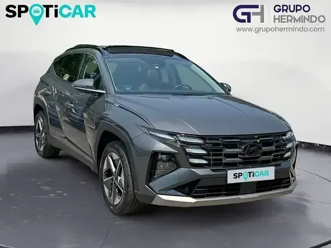 Usado Hyundai Tucson 252 CV (185 kW) 2025 Gris SUV