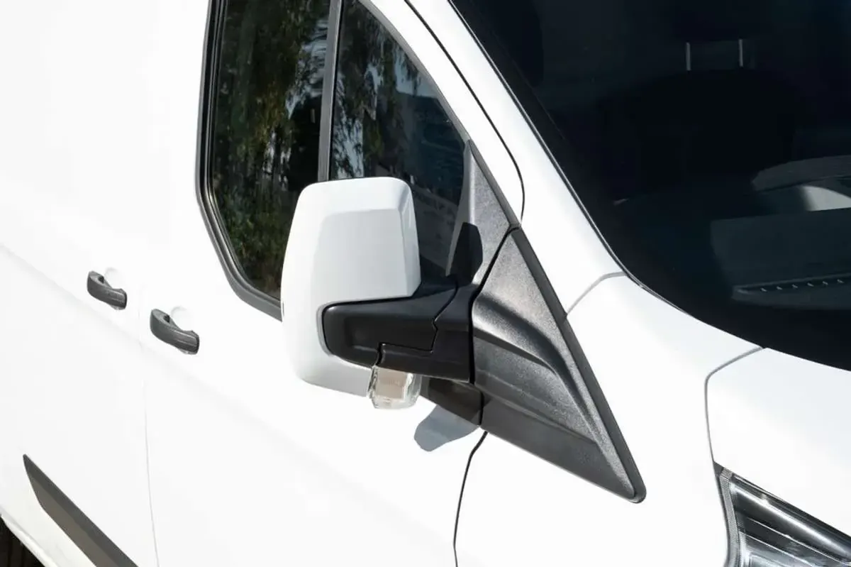 Usado Ford Transit Custom Trend 101 CV (74 kW) 2021 Blanco Van