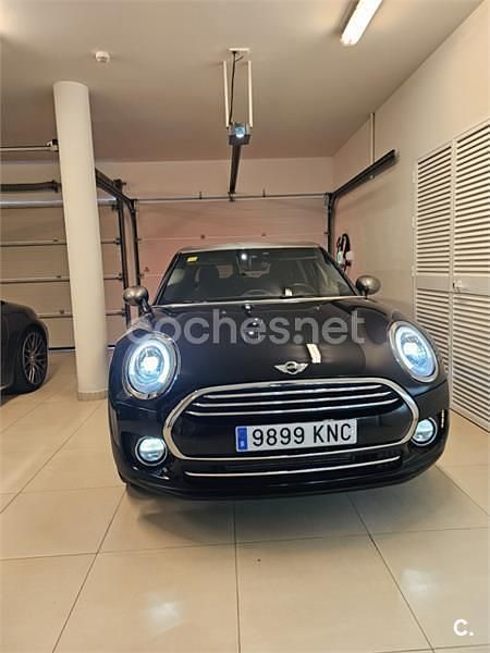 Usado Mini Cooper Clubman 136 CV (100 kW) 2018 Negro Familiar