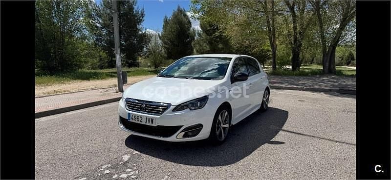 Usado Peugeot 308 GT-line 130 CV (95 kW) 2016 Blanco Berlina