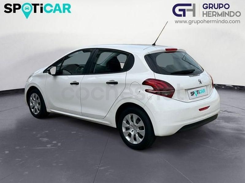 Usado Peugeot 208 Active 75 CV (55 kW) 2018 Blanco Utilitario