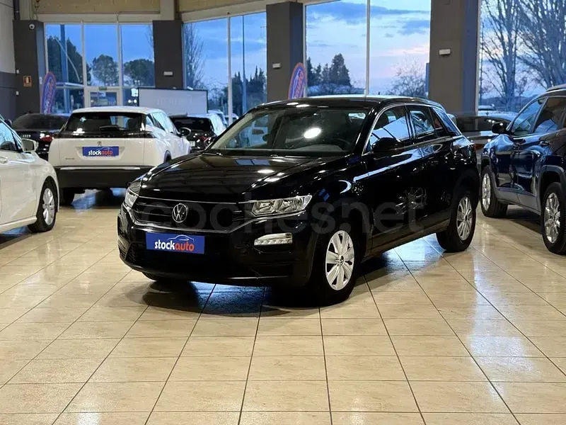 Usado VW T-Roc Advance 110 CV (80 kW) 2021 Negro SUV