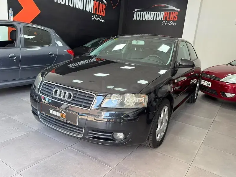 Usado Audi A3 Ambition 115 CV (84 kW) 2004 Negro Utilitario