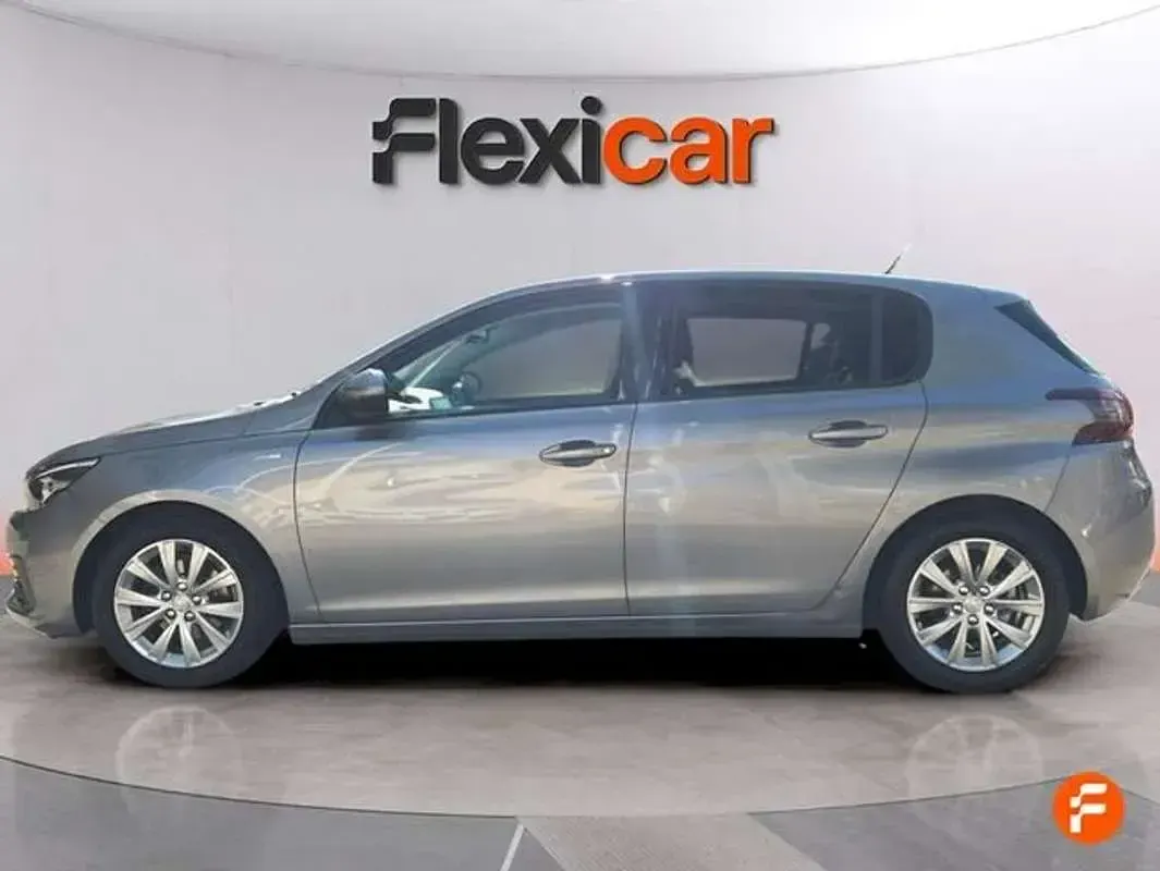 Usado Peugeot 308 Style 131 CV (96 kW) 2020 Gris Berlina
