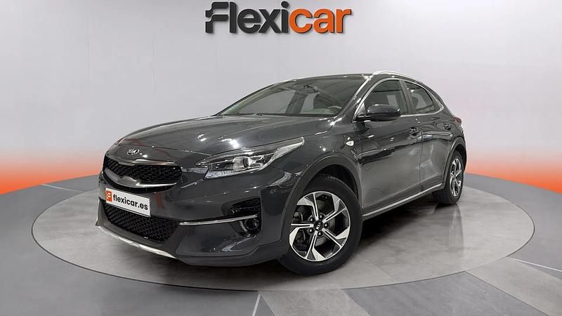 Usado Kia XCeed 120 CV (88 kW) 2021 Gris SUV
