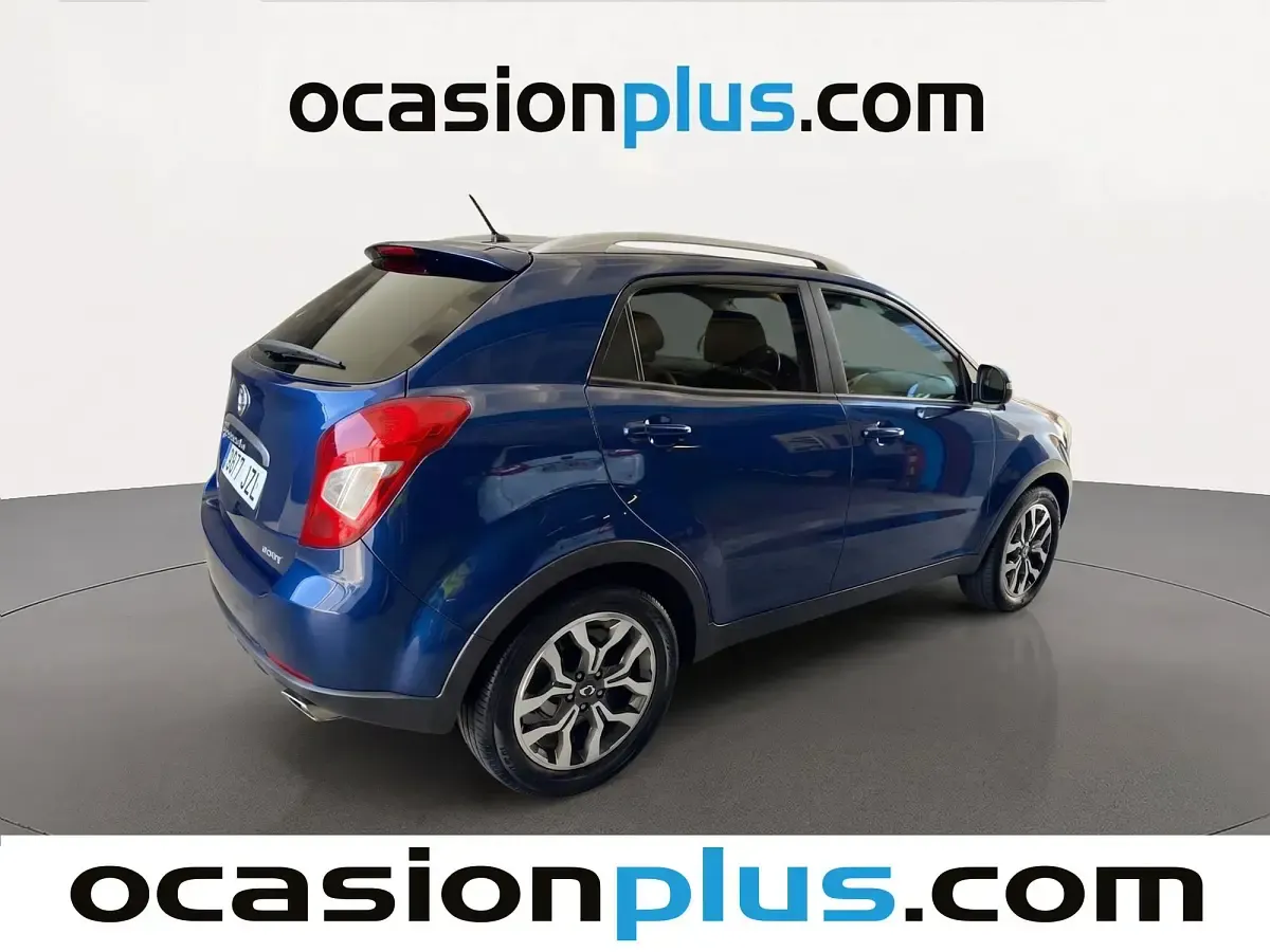 Usado SsangYong Korando Limited 178 CV (130 kW) 2017 Azul SUV