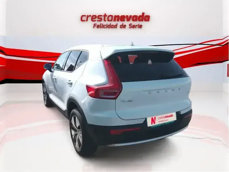 Usado Volvo XC40 Core 197 HP (144 kW) 2024 Branco SUV