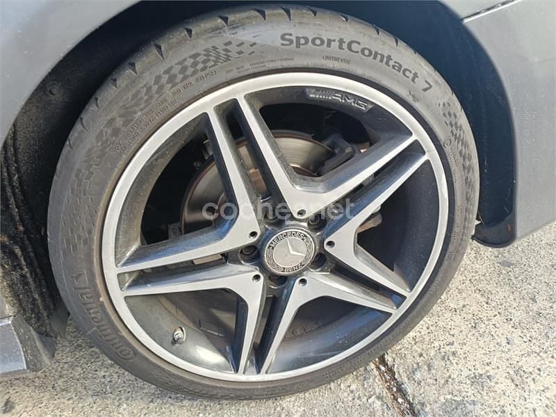 Usado Mercedes CLA200 Shooting Brake AMG line 136 CV (100 kW) 2017 Gris / plata Familiar