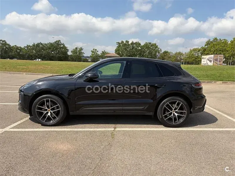 Usado Porsche Macan 245 CV (180 kW) 2022 Negro SUV