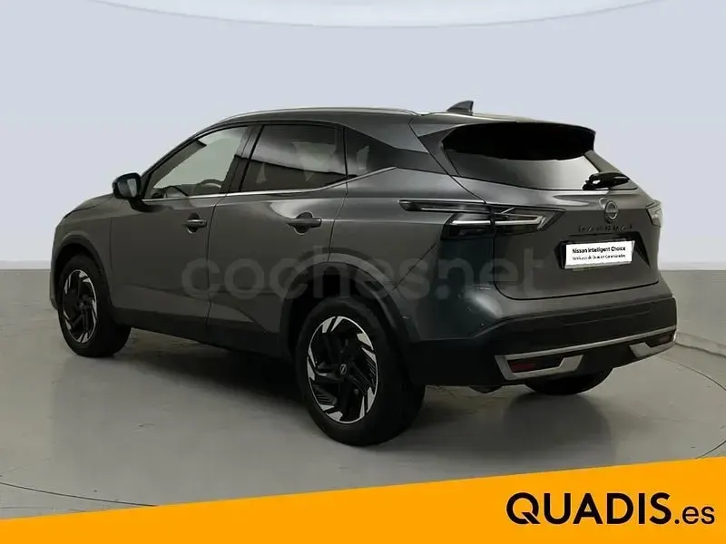 Usado Nissan Qashqai N-Connecta 140 CV (102 kW) 2025 Gris / plata SUV