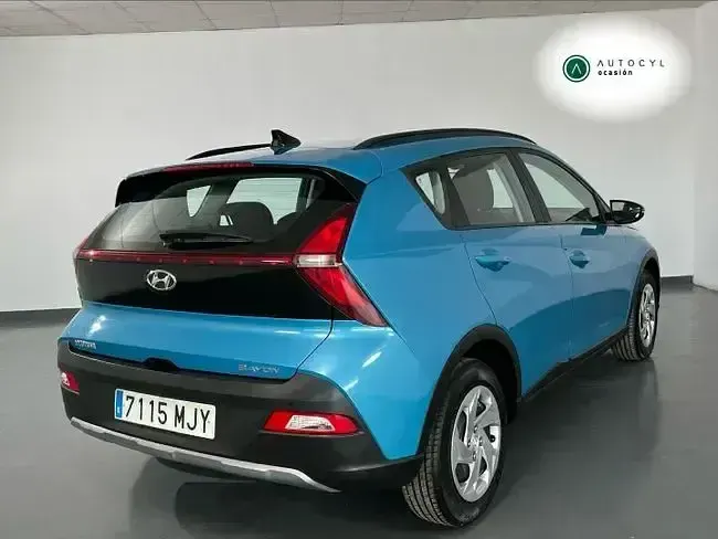 Usado Hyundai Bayon 84 CV (61 kW) 2023 Azul SUV