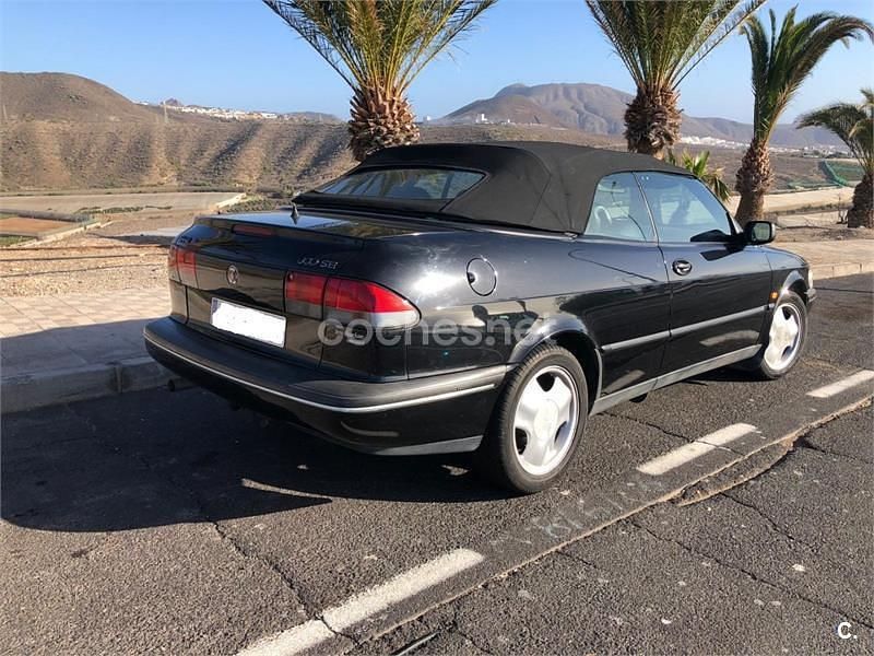 Usado Saab 900 128 CV (94 kW) 1994 Negro Berlina