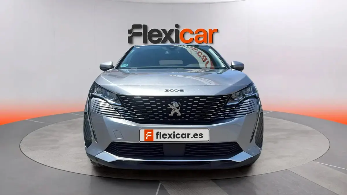 Usado Peugeot 3008 Active 131 CV (96 kW) 2021 Gris SUV