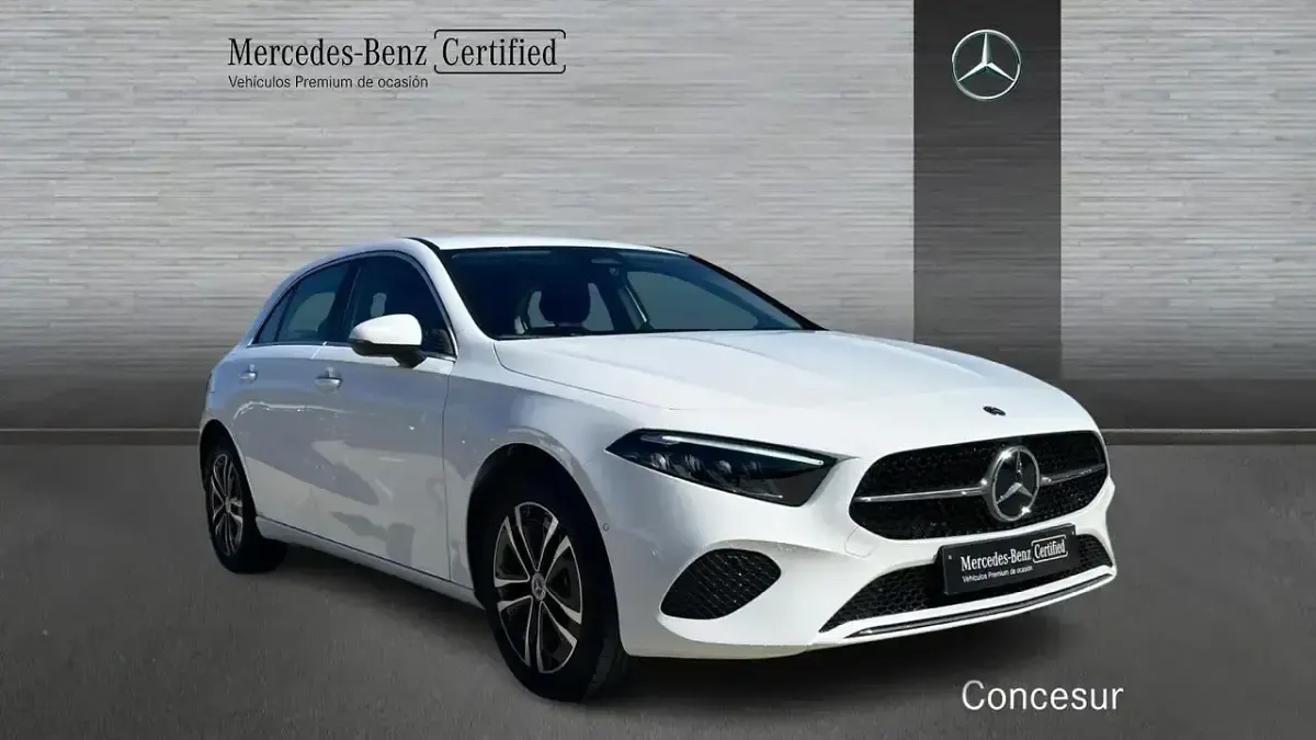 Usado Mercedes A180 115 CV (84 kW) 2025 Blanco Berlina