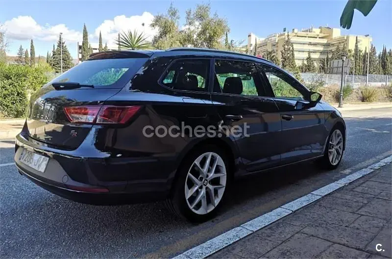 Usado Seat Leon ST FR 150 CV (110 kW) 2016 Negro Familiar