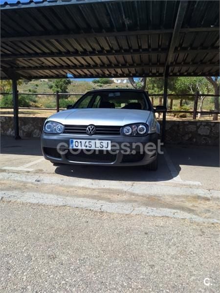 Gris / plata Usado 2003 VW Golf IV Conceptline Berlina | 4500 € (Precio justo) - Imagen 1/4