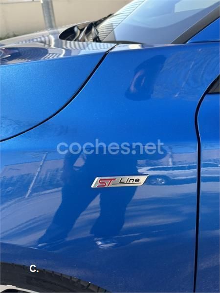 Usado Ford Focus ST-Line X 125 CV (91 kW) 2021 Azul Berlina