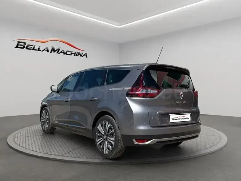 Usado Renault Grand Scénic IV LIMITED 120 CV (88 kW) 2021 Gris / plata Monovolumen