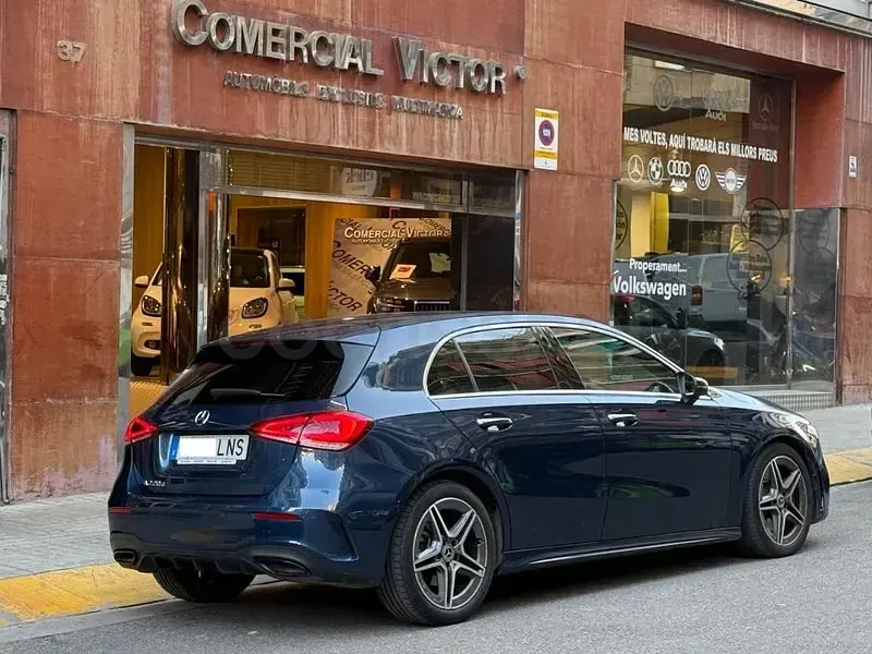 Usado Mercedes A220 190 CV (139 kW) 2021 Azul Berlina
