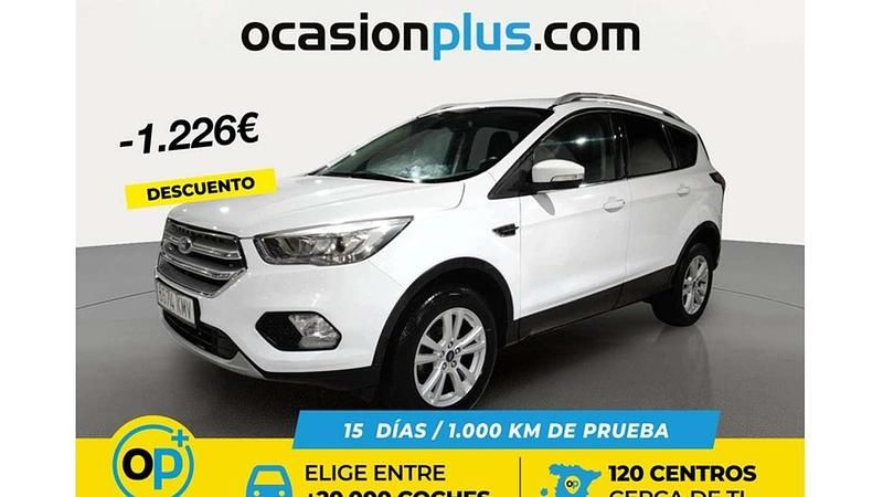 Usado Ford Kuga Trend+ 120 CV (88 kW) 2018 Blanco SUV
