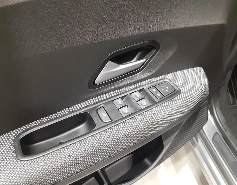 Usado Dacia Sandero Journey 100 CV (73 kW) 2025 Gris Berlina