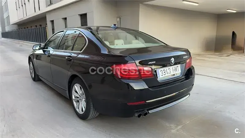 Usado BMW 525 Comfort Edition 218 CV (160 kW) 2012 Negro Berlina