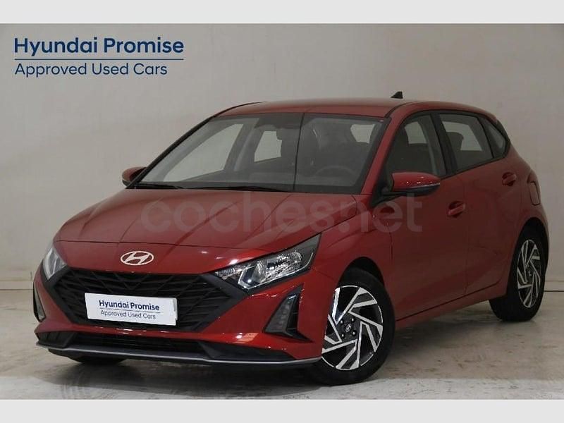 Usado Hyundai i20 100 CV (73 kW) 2025 Rojo Berlina