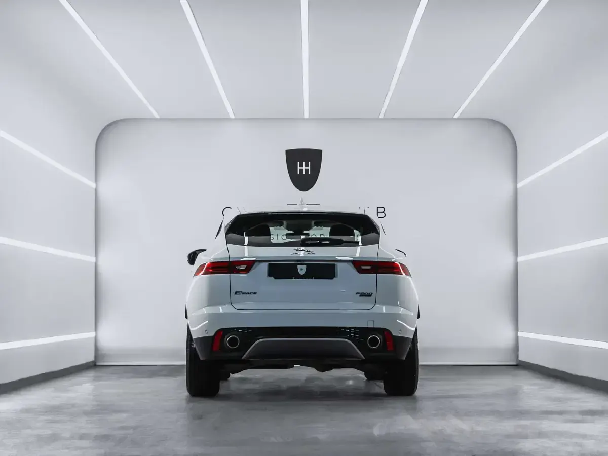 Usado Jaguar E-Pace S 249 CV (183 kW) 2018 Blanco SUV