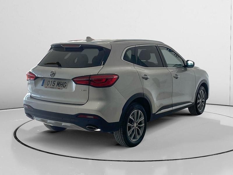 Usado MG HS Comfort 162 CV (119 kW) 2023 Gris / plata SUV