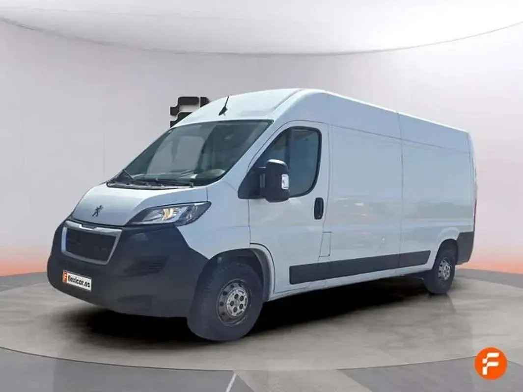Usado Peugeot Boxer S 140 CV (102 kW) 2023 Blanco Van