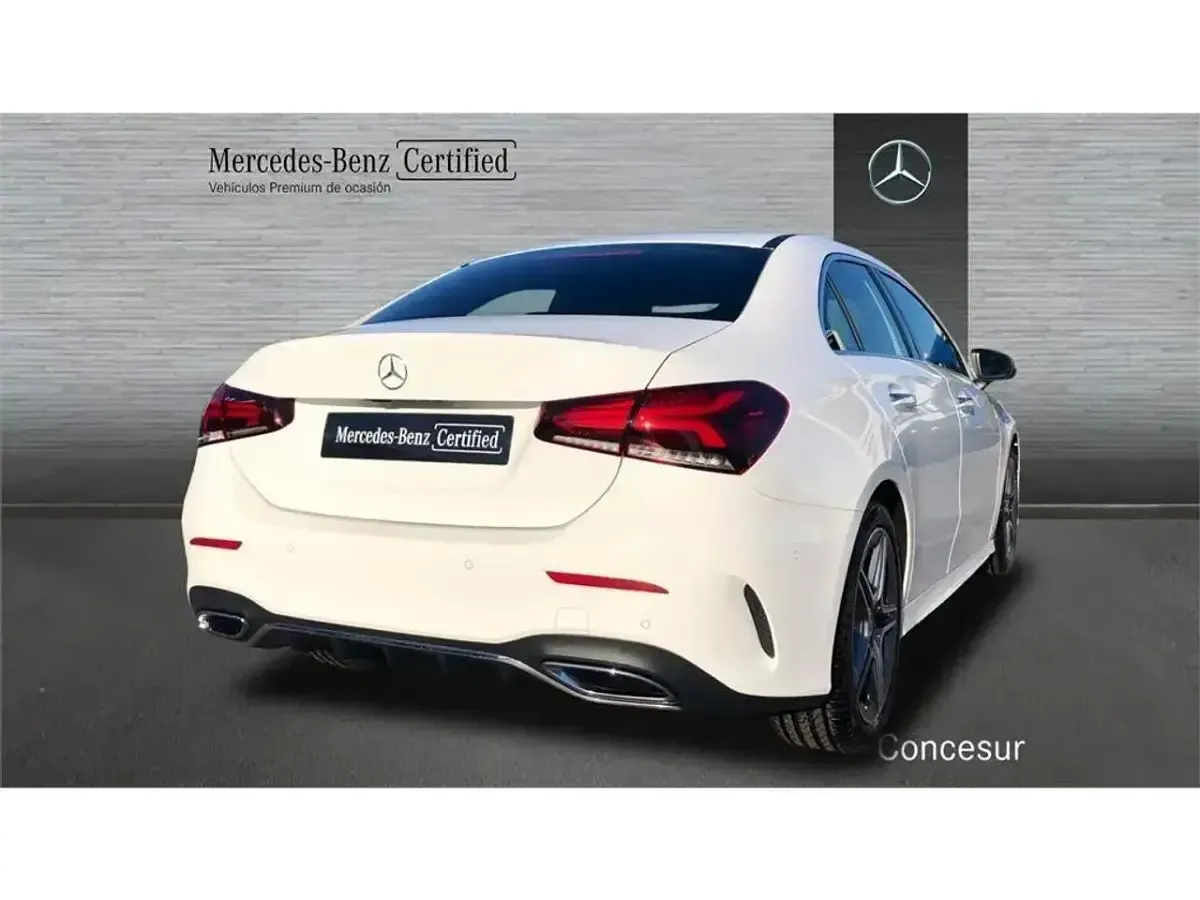 Usado Mercedes A180 136 CV (100 kW) 2022 Blanco Berlina