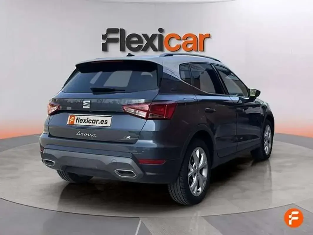 Usado Seat Arona FR 150 CV (110 kW) 2023 Azul SUV
